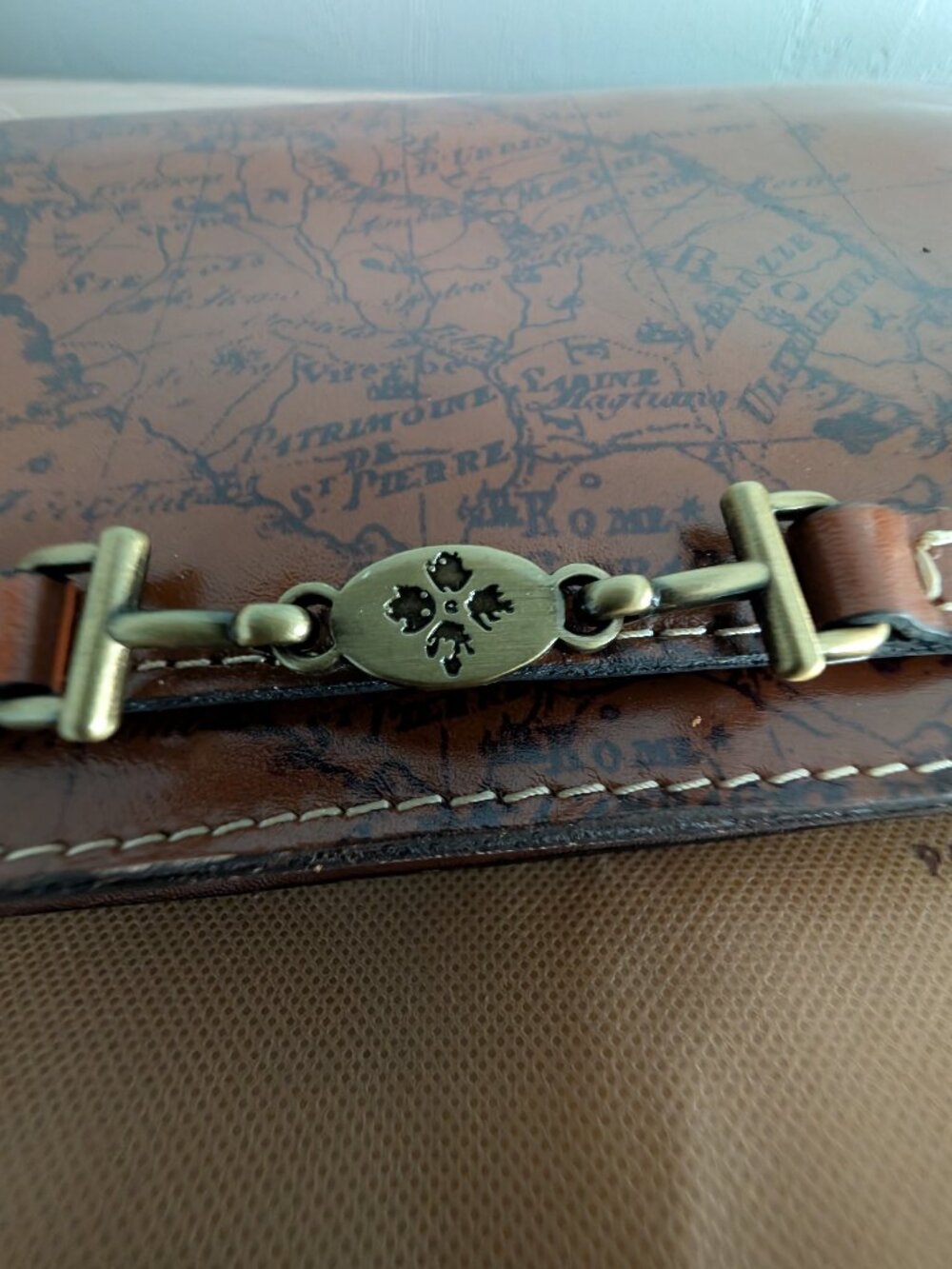 Patricia Nash Leather Organizer Clutch/Crossbody - Picture 4 of 4